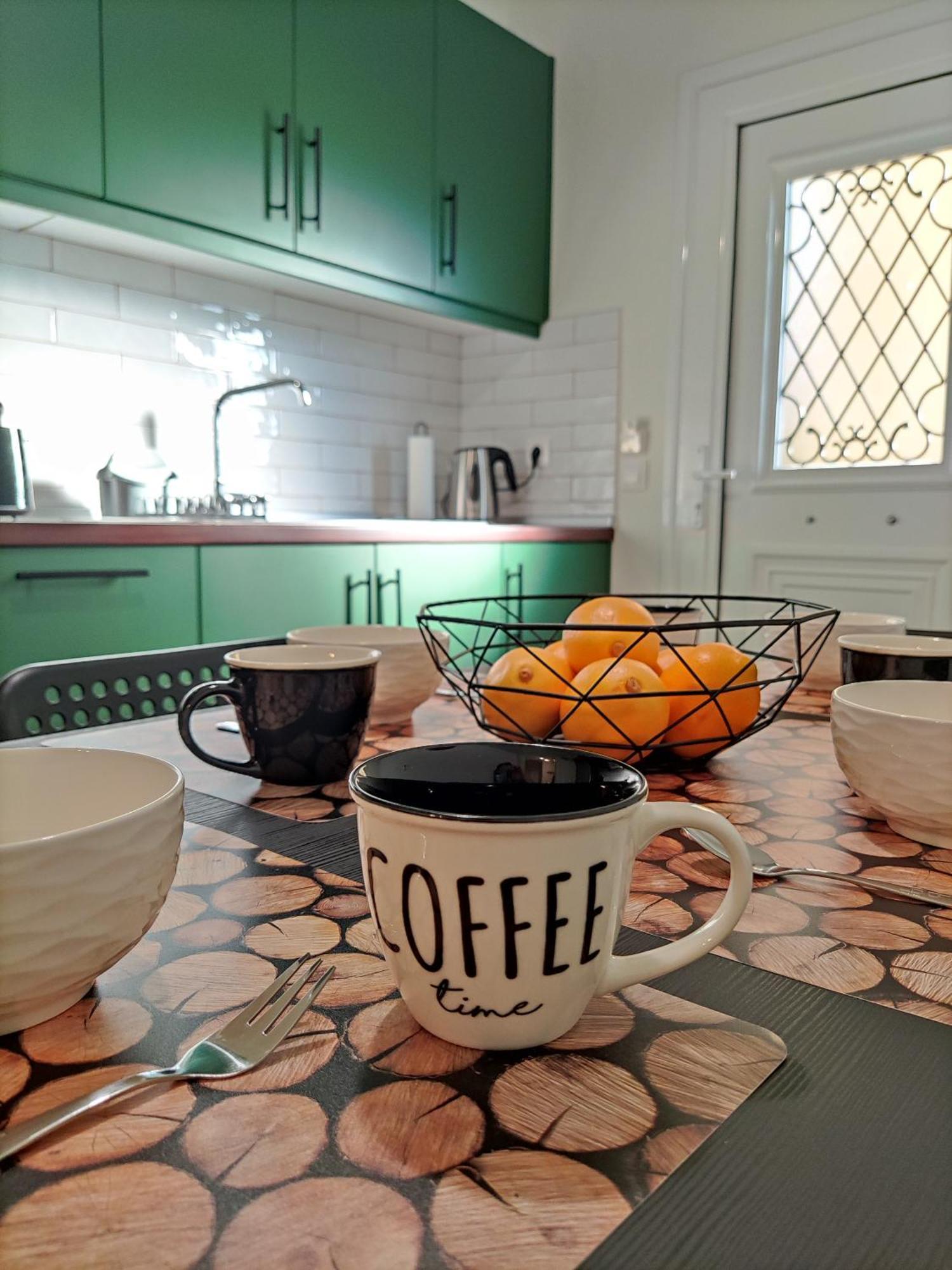 Angelique'S Cozy Apartment Alepou Luaran gambar